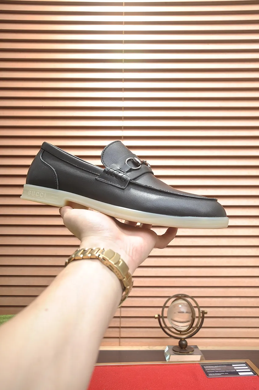 Men's shoes 💰440💶【GUCCI】 (High-end Niuli) New 🍀Gucci* - top version Gucci classic casual leather shoes! It is made of imported original cowhide and has a comfortable first layer of cowhide lining! Original wear-resistant rubber outsole! High quality products! Code number 38-44!